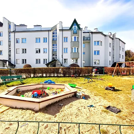 Apartament Nadmorski Las *